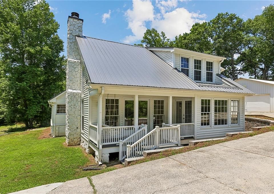 1st image of 363 Burns Ln