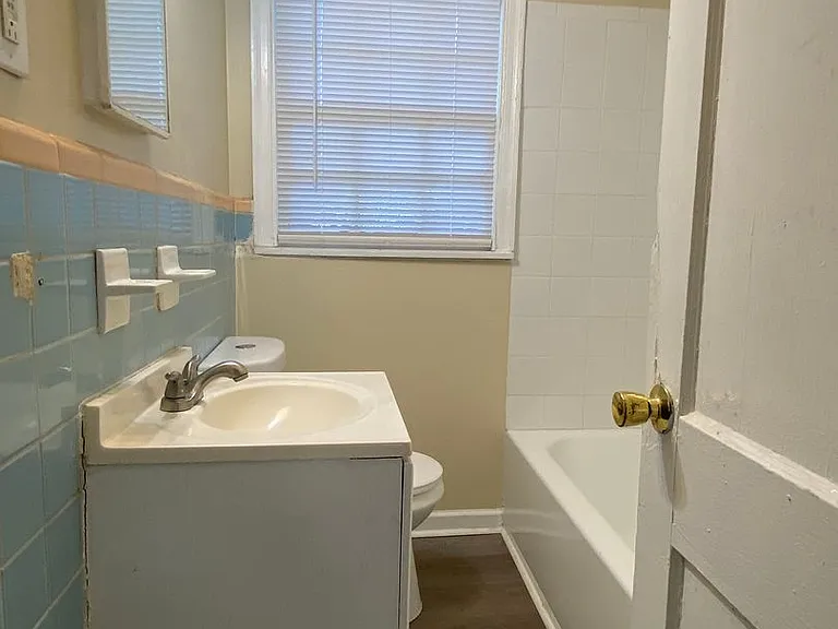 1414 Foye Ave — Photo 5