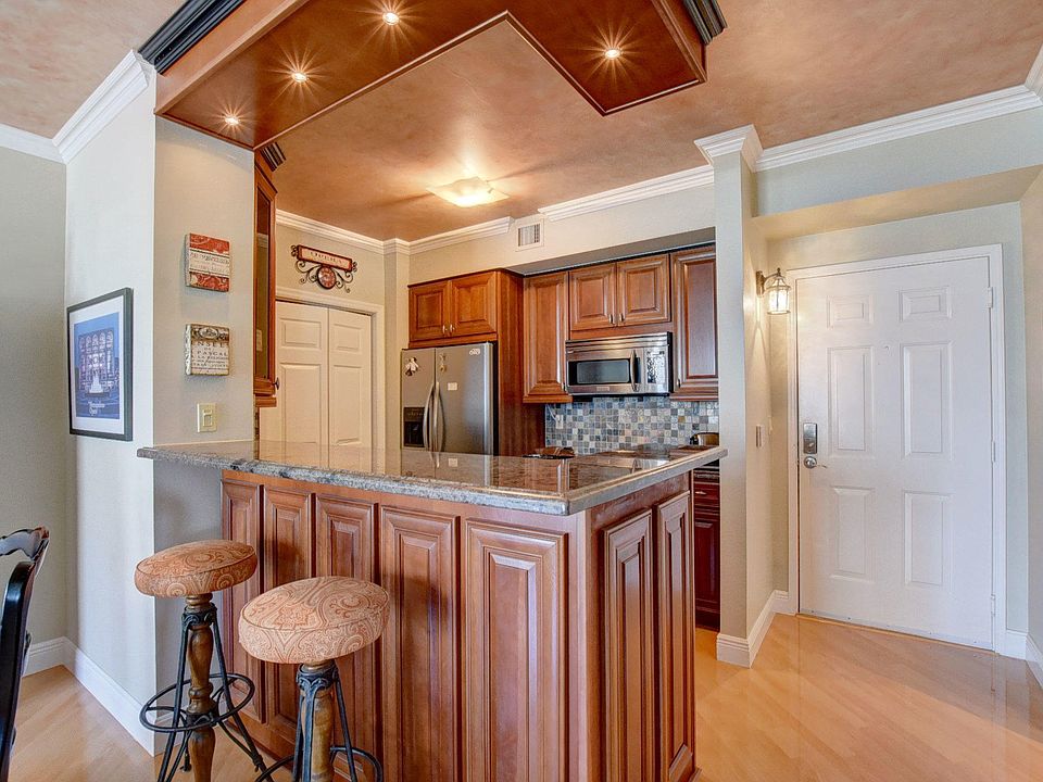 1st image of 780 S Sapodilla Avenue #401