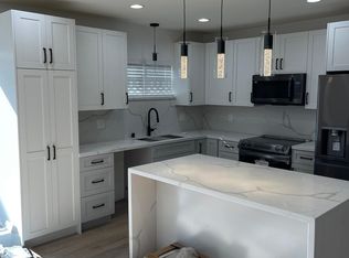 7050 Keokuk Ave, Winnetka, CA 91306