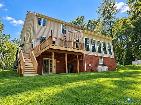5th image of 746 Carter Ln