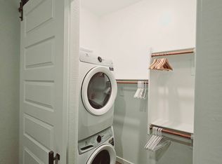 2015 W Sleepy Ranch Rd, Phoenix, AZ 85085