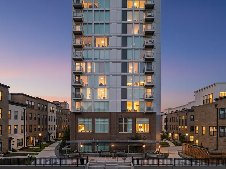 925 N Fairfax St #311 — Photo 38