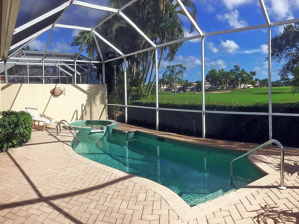 The private heated spa and pool with views of the golf course. The pool temperature and colored LED lighting can be controlled by an app on your smartphone, touch-pad or computer. The pool is cleaned weekly at the owner's expense.