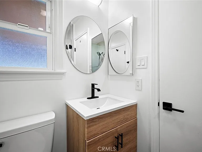 10404 Leolang Ave — Photo 15