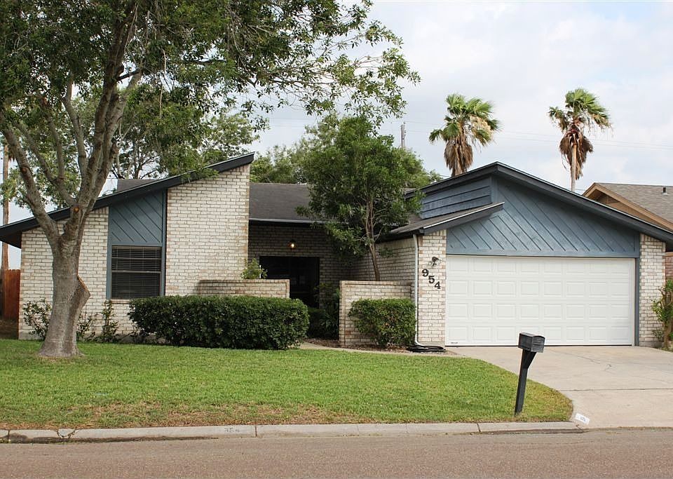 1st image of 954 Blue Bonnet Dr