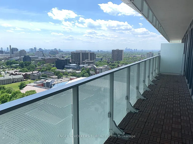 200 Bloor St W #2203 — Photo 11