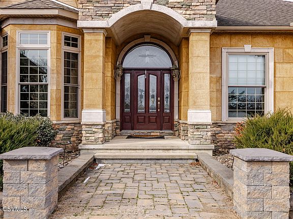 3rd image of 1429 Captain Bloom Rd