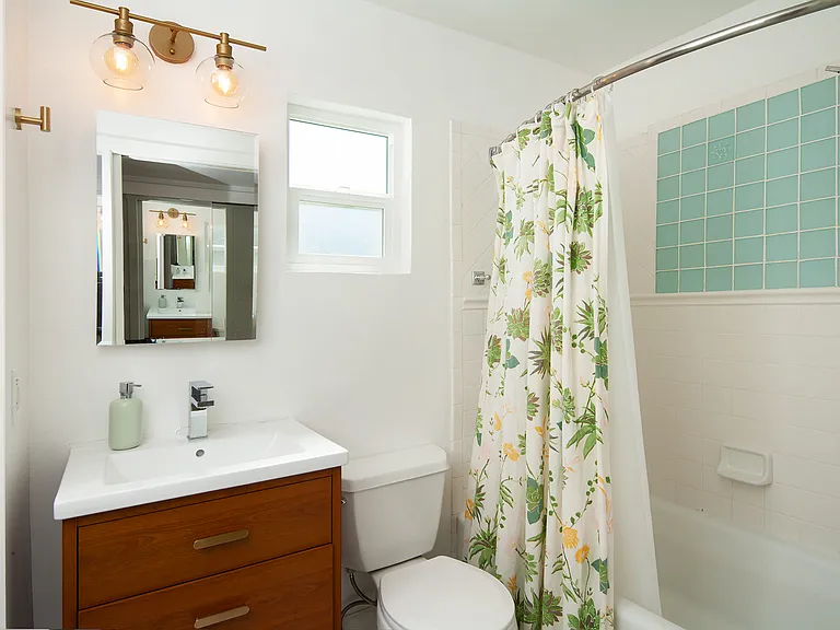 2333 N Edgemere St — Photo 13