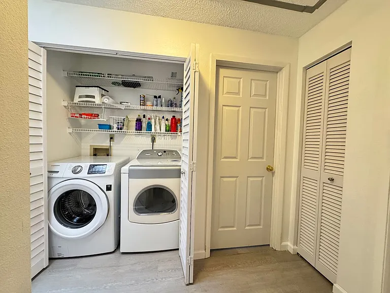 5368 Royal Palm Ave — Photo 9