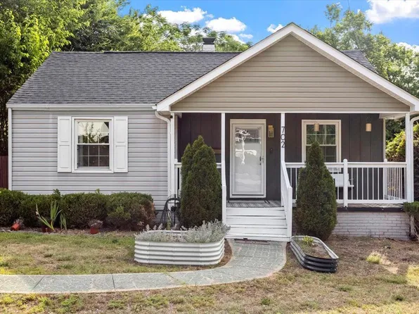 702 Colleton Rd, Raleigh, NC 27610