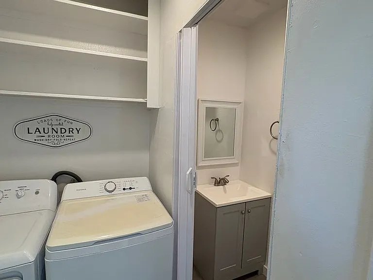 670 Arden Ave — Photo 23