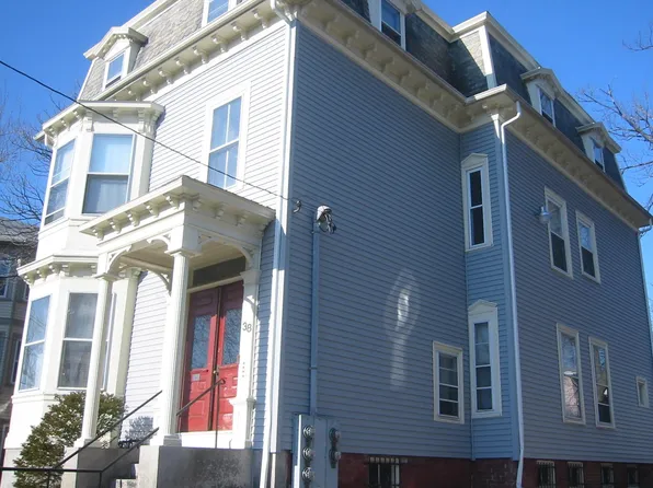 38 Doyle Ave APT 3, Providence, RI 02906