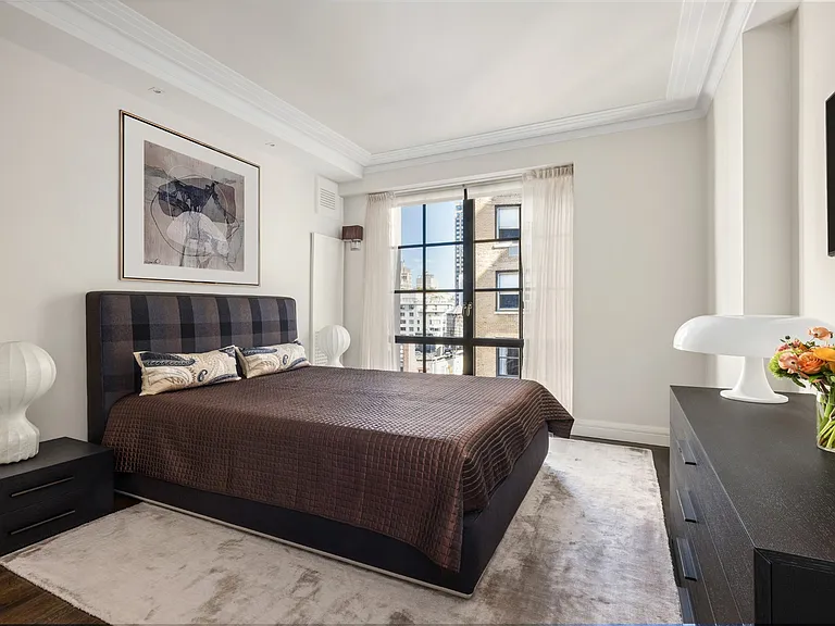 985 Park Ave #12/13 — Photo 12