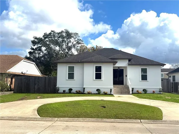 857 Marlene Dr, Gretna, LA 70056