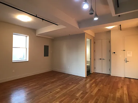 Rented by City Vista Inc | media 46