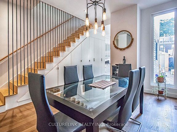 5th image of 121 Montrose Ave #1