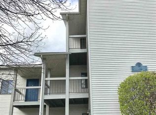 641 Riverine Dr, Traverse City, MI 49684