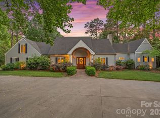 107 Beachview Dr, Mooresville, NC 28117