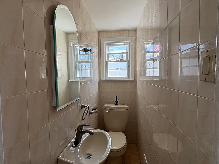 327 Chesterton Ave — Photo 8
