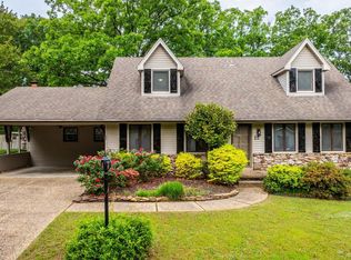22 Colony Rd, Little Rock, AR 72227