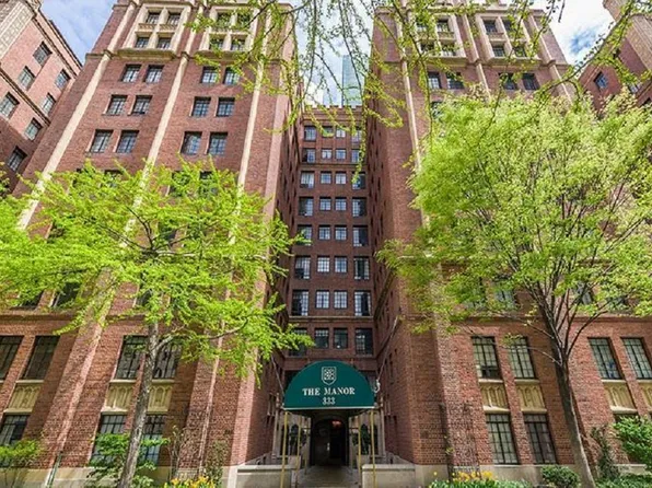 333 East 43rd Street image 10 of 21