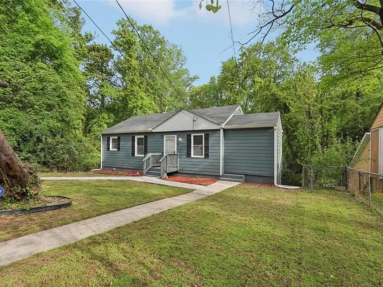 172 Meador Way SE — Photo 3