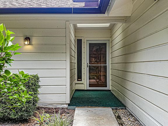 3rd image of 4175 Saxon Dr