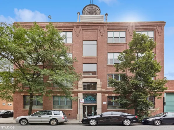 835 N Wood St APT 304, Chicago, IL 60622