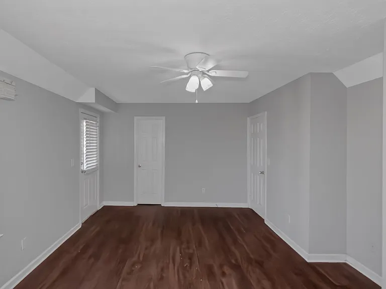 401 Edgewood Dr — Photo 30