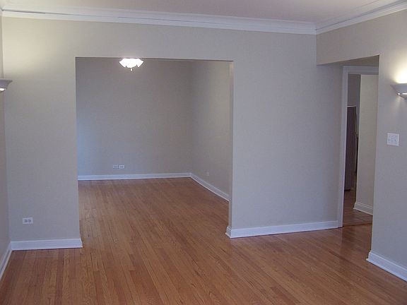 5th image of 5907 N Paulina St #1
