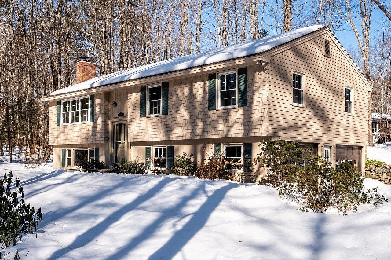 31 Wednesday Hill Road, Lee, NH 03861 | Zillow