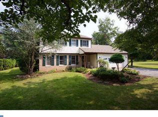103 Sunset Dr, Douglassville, PA 19518