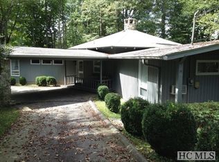 2400 Magnolia Dr, Highlands, NC 28741