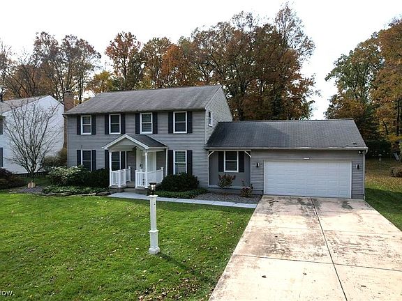3rd image of 1487 Woodhill Cir NE