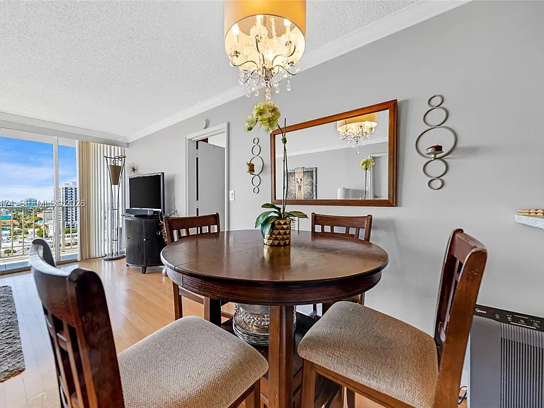7601 E Treasure Dr #1802 — Photo 14