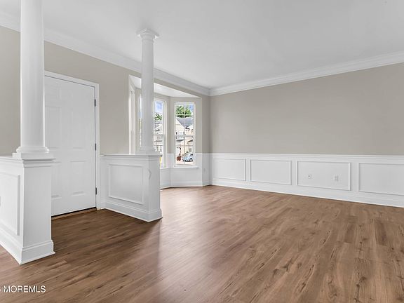 4th image of 153 Brookfield Drive