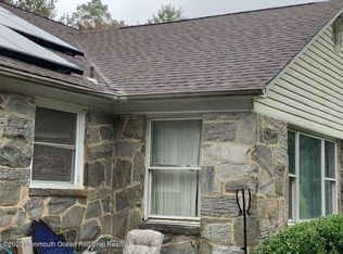 207 Pond Rd, Freehold, NJ 07728