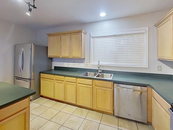 4th image of 4805 Leaf Hollow Dr