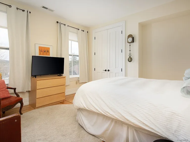 31 Sharon Rd #3 — Photo 7