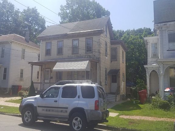 2nd image of 140-142 East Ave