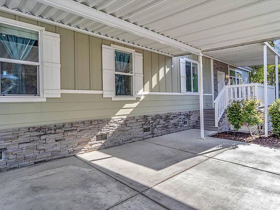 5th image of 2052 Gold St #154