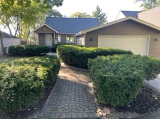 4461 Parnell Dr, Clarkston, MI