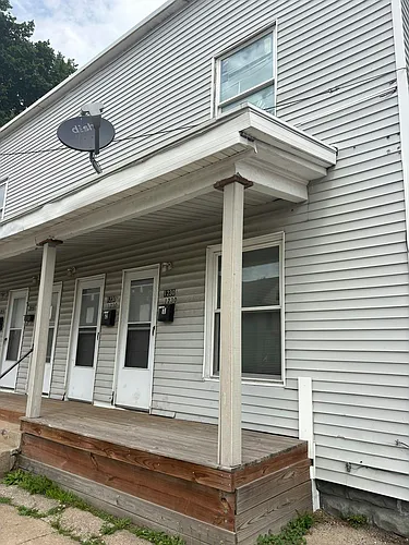 1230 Alpine Ave NW #1 Photo 1
