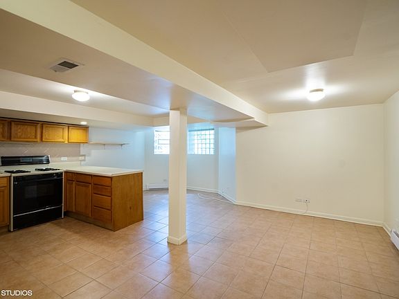4th image of 4009 N Greenview Ave #Gdn