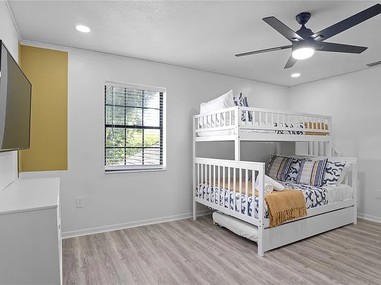 2540 Albany Dr — Photo 38