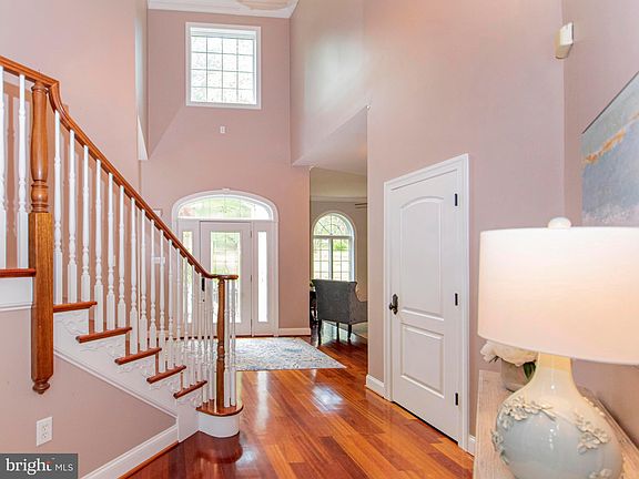 4th image of 100 Smithbridge Rd