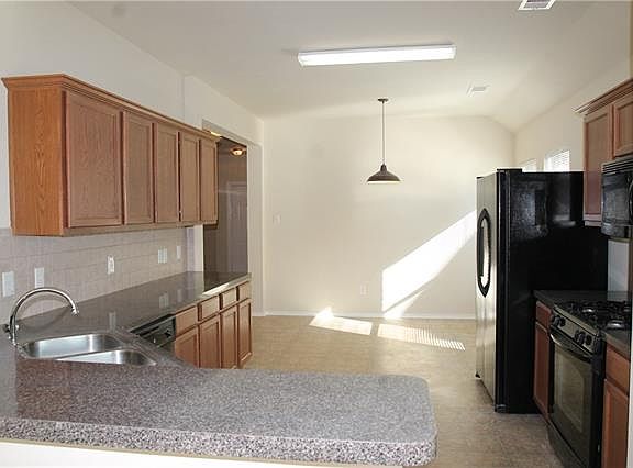 5th image of 1033 Grand National Blvd