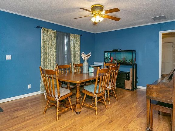 2nd image of 114 Grande Ln