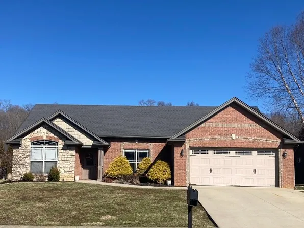 2748 Crescent Hill Drive NE, Corydon, IN 47112